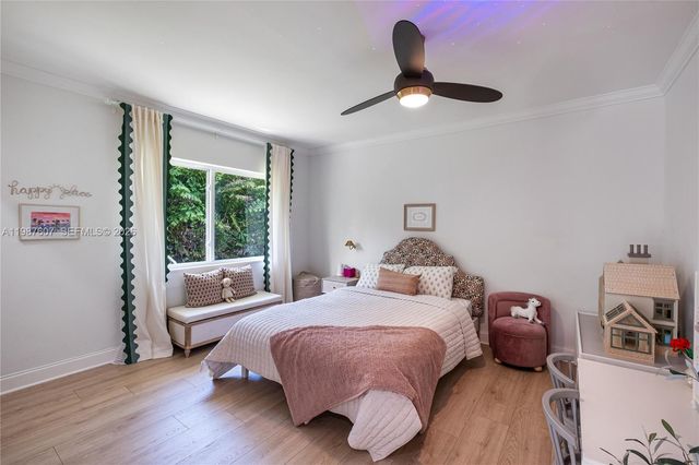 10235 SW 58th Ct, Pinecrest, FL 33156