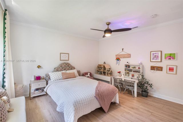 10235 SW 58th Ct, Pinecrest, FL 33156