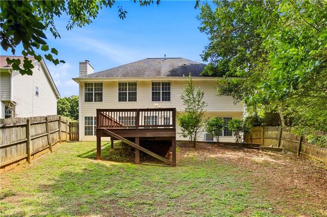 2625 Lindsey Oak Lane, Lawrenceville, GA 30044