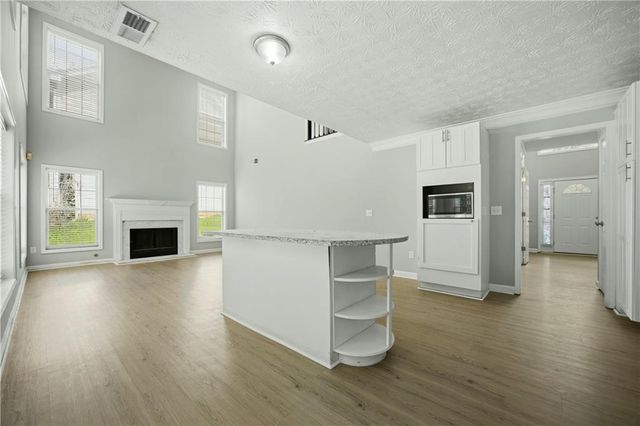 2625 Lindsey Oak Lane, Lawrenceville, GA 30044