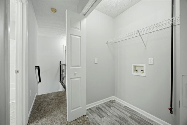 2625 Lindsey Oak Lane, Lawrenceville, GA 30044