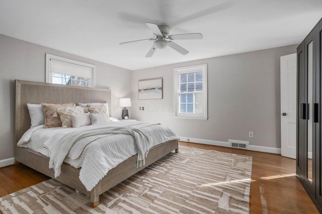 2731 E Broad Street, Columbus, OH 43209