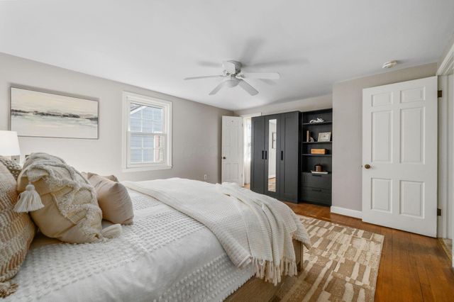 2731 E Broad Street, Columbus, OH 43209