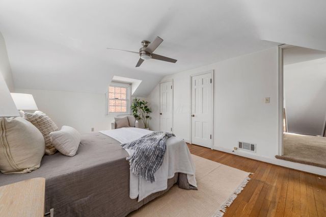 2731 E Broad Street, Columbus, OH 43209