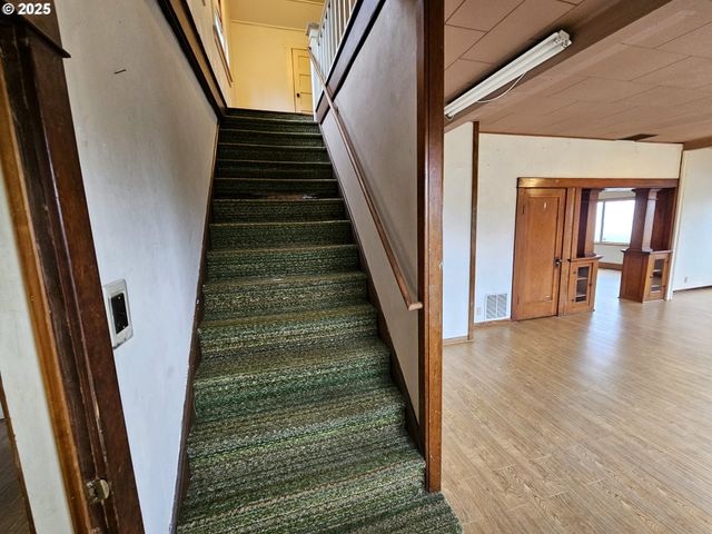 32373 JP WEST Rd, Scappoose, OR 97056