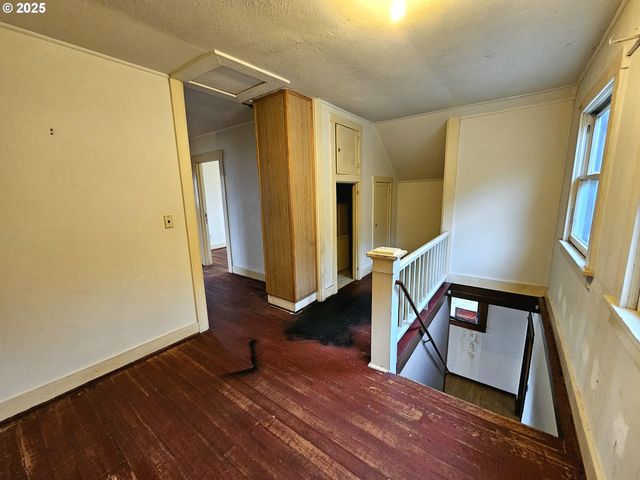 32373 JP WEST Rd, Scappoose, OR 97056