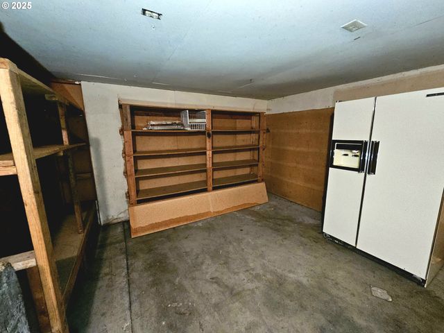 32373 JP WEST Rd, Scappoose, OR 97056