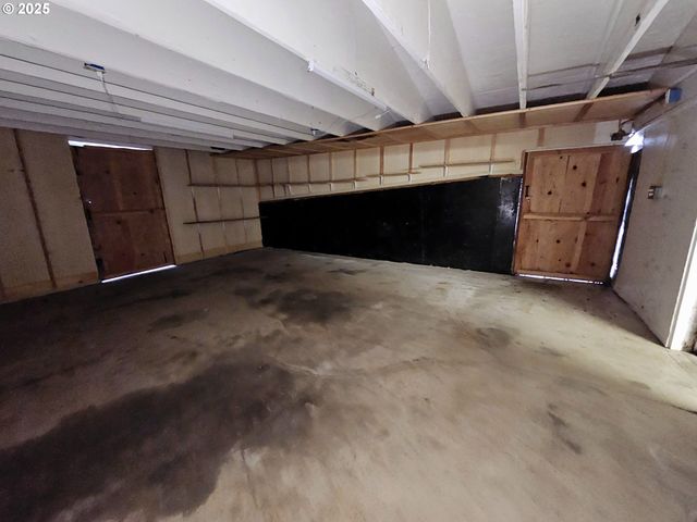 32373 JP WEST Rd, Scappoose, OR 97056