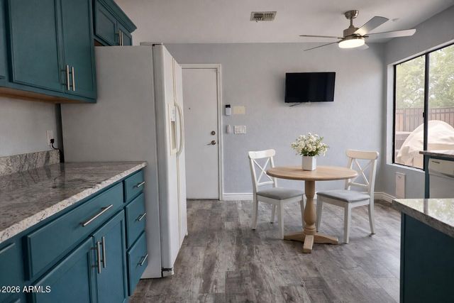 8708 W RUTH Avenue, Peoria, AZ 85345