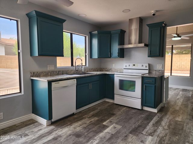 8708 W RUTH Avenue, Peoria, AZ 85345