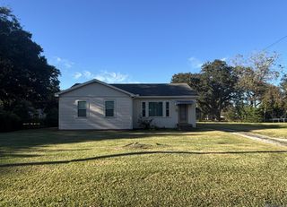 58380 Canal St, Plaquemine, LA 70764