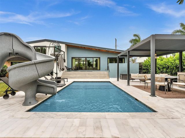 2448 Okeechobee Ln, Fort Lauderdale, FL 33312