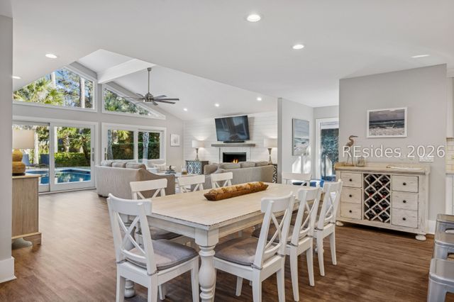 17 Gunnery Ln, Hilton Head Island, SC 29928