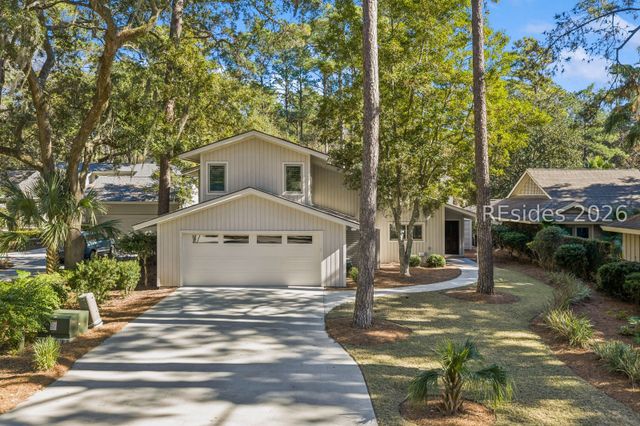 17 Gunnery Ln, Hilton Head Island, SC 29928