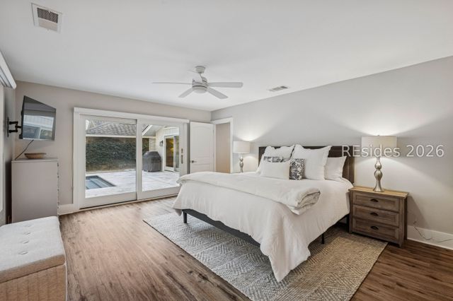 17 Gunnery Ln, Hilton Head Island, SC 29928