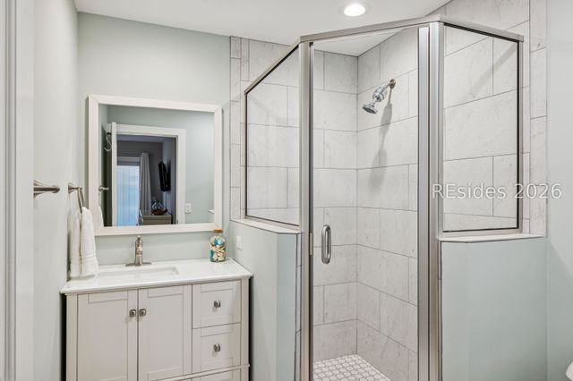 17 Gunnery Ln, Hilton Head Island, SC 29928