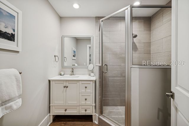 17 Gunnery Ln, Hilton Head Island, SC 29928