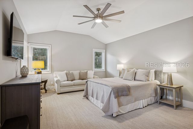 17 Gunnery Ln, Hilton Head Island, SC 29928