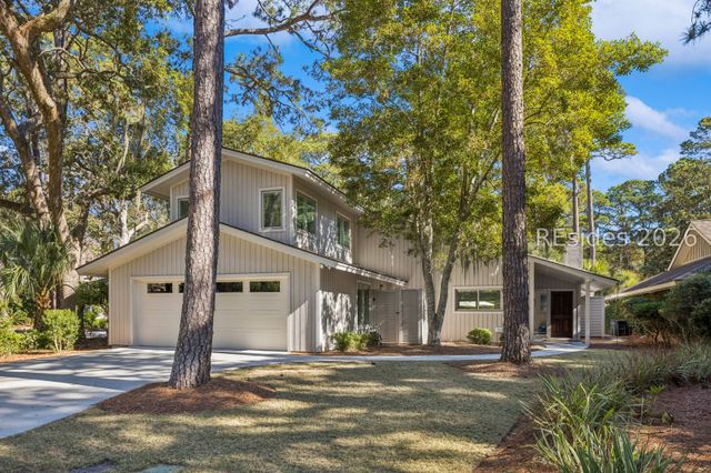 17 Gunnery Ln, Hilton Head Island, SC 29928