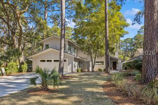 17 Gunnery Ln, Hilton Head Island, SC 29928