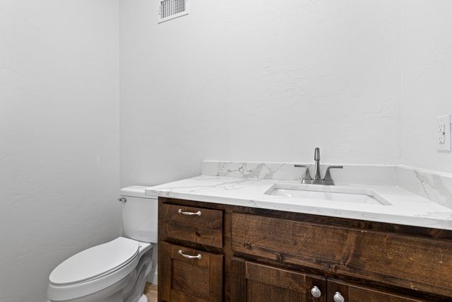 3198 N FARM TO MARKET RD 1002 N, Winnsboro, TX 75494