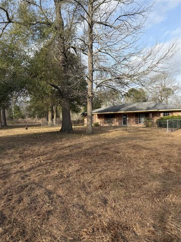274 County Road 3375, Cleveland, TX 77327
