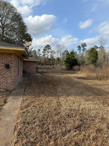 274 County Road 3375, Cleveland, TX 77327