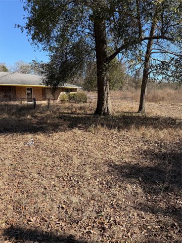 274 County Road 3375, Cleveland, TX 77327