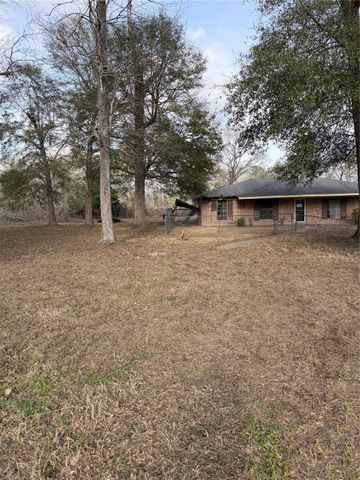 274 County Road 3375, Cleveland, TX 77327