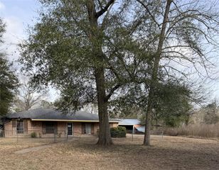 274 County Road 3375, Cleveland, TX 77327
