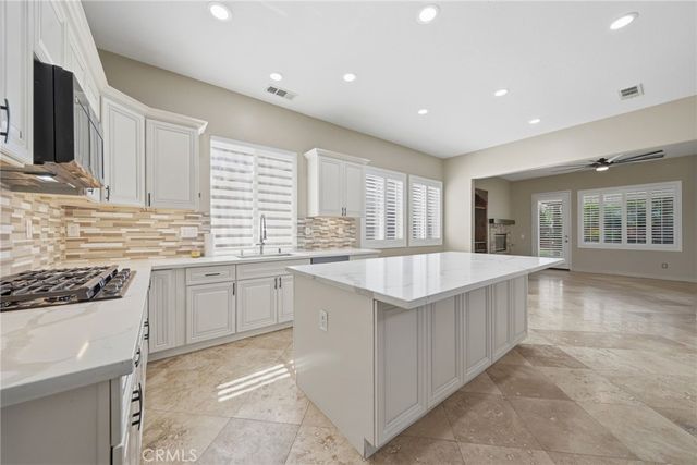 31965 Eureka Circle, Winchester, CA 92596