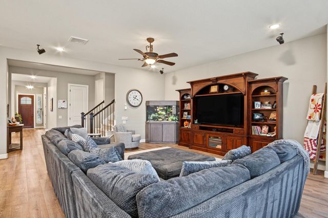114 S Wild Petunia Trail, Montgomery, TX 77316