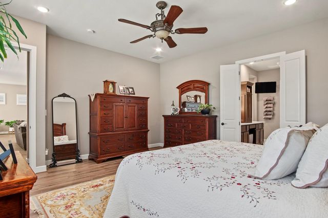 114 S Wild Petunia Trail, Montgomery, TX 77316