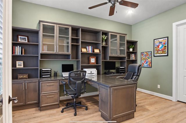 114 S Wild Petunia Trail, Montgomery, TX 77316