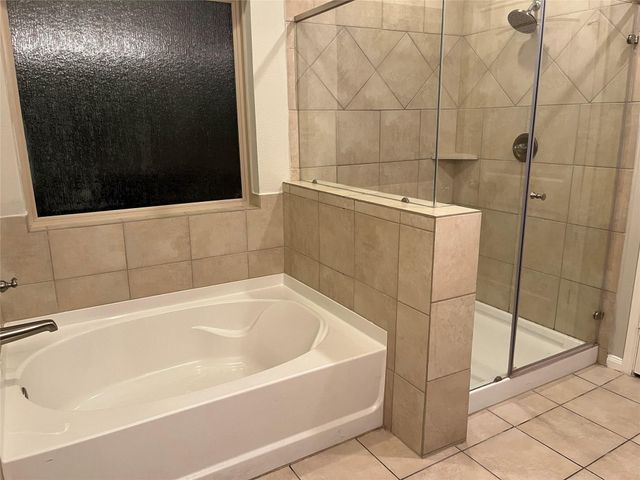 1924 Howth Avenue, Houston, TX 77051