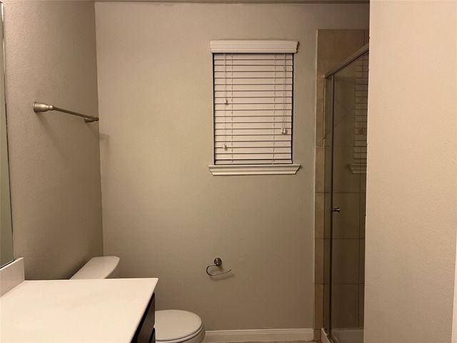 1924 Howth Avenue, Houston, TX 77051