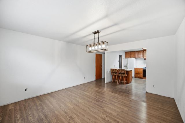 1244 W J St, Oakdale, CA 95361