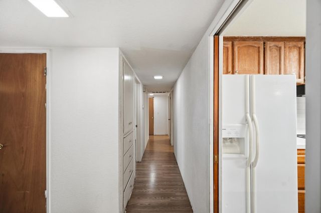 1244 W J St, Oakdale, CA 95361