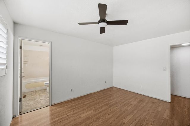 1244 W J St, Oakdale, CA 95361