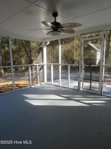 535 W Rhode Island Avenue, Southern Pines, NC 28387