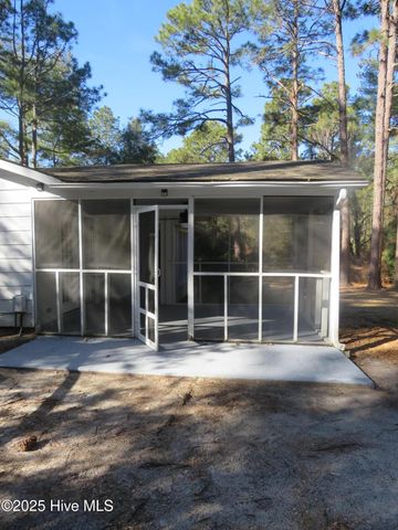 535 W Rhode Island Avenue, Southern Pines, NC 28387