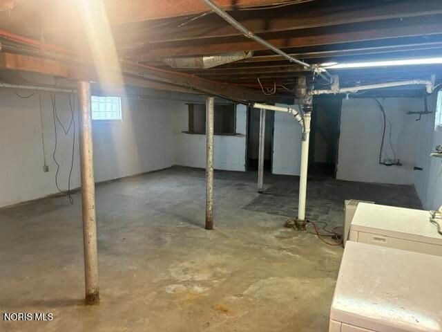 2034 Fairfax Road, Toledo, OH 43613
