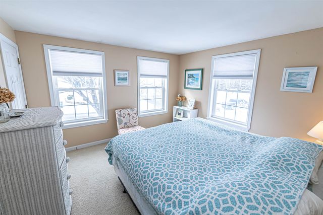 1 Whitewood Lane, Merrimack, NH 03054