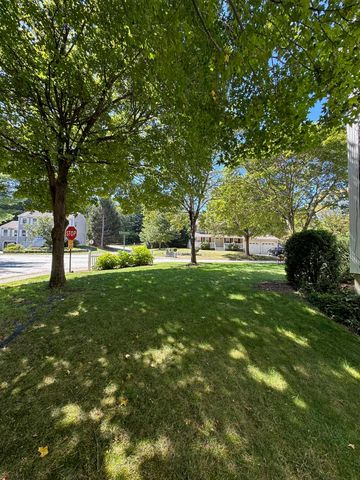 1 Whitewood Lane, Merrimack, NH 03054