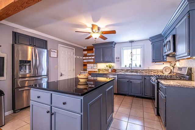 1 Whitewood Lane, Merrimack, NH 03054