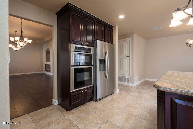 1243 FRANKLIN PERCH Place, El Paso, TX 79912