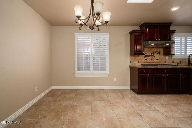 1243 FRANKLIN PERCH Place, El Paso, TX 79912