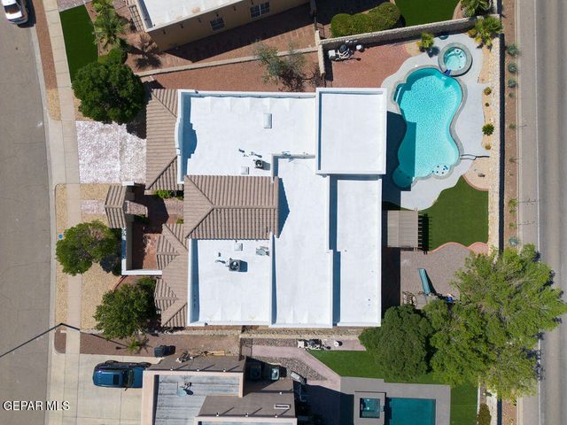 1243 FRANKLIN PERCH Place, El Paso, TX 79912