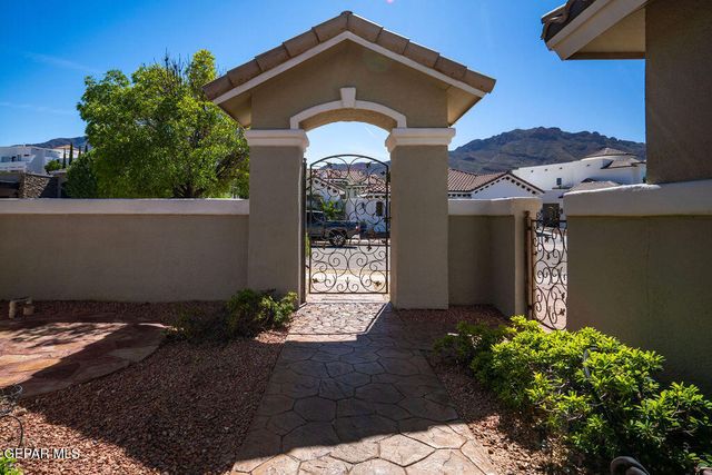 1243 FRANKLIN PERCH Place, El Paso, TX 79912