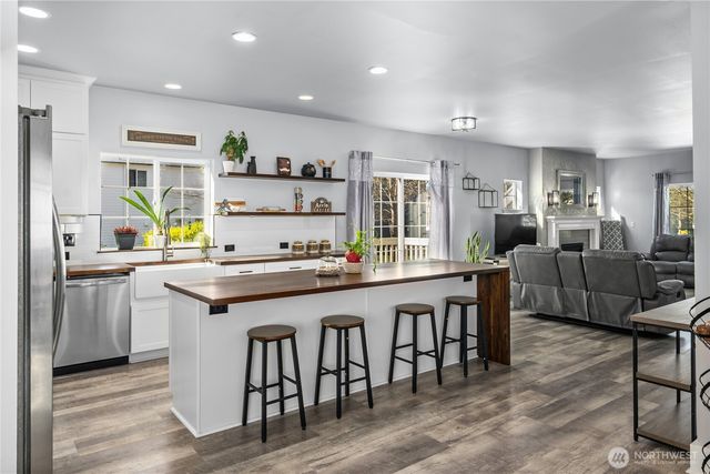 4915 Bering Street NW, Gig Harbor, WA 98332